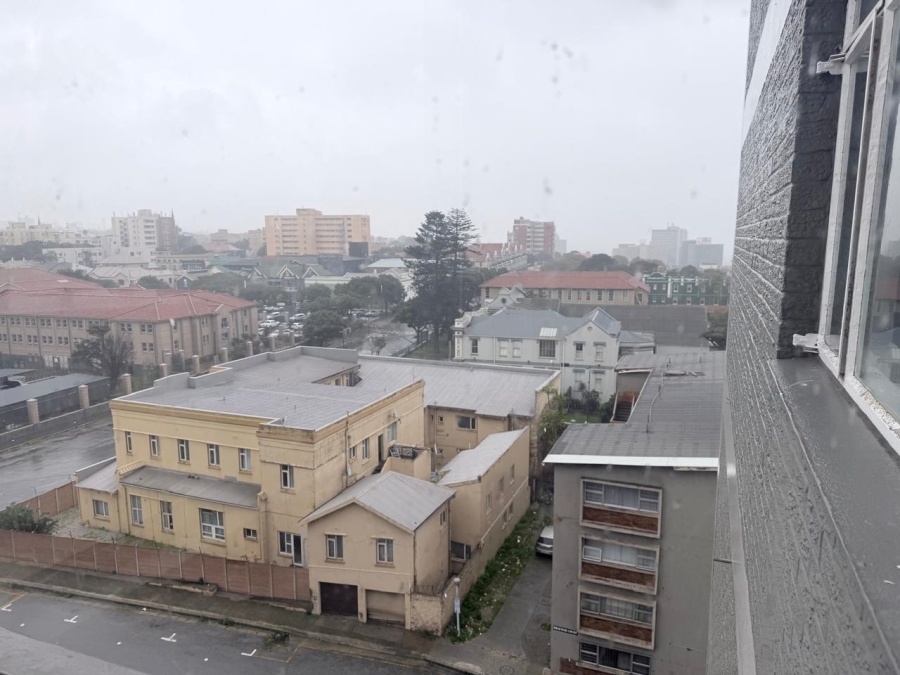 2 Bedroom Property for Sale in Port Elizabeth Central Eastern Cape